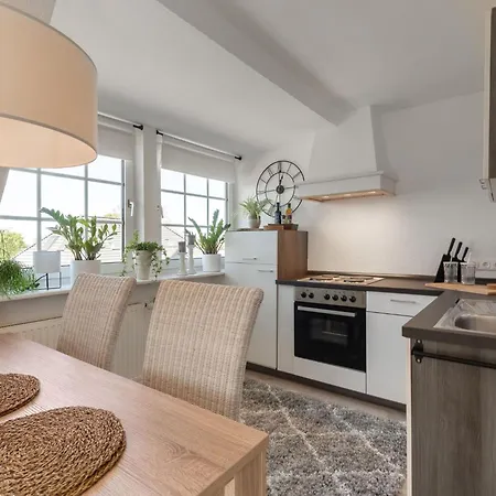 Giselas Ostsee In Holzstein شقة